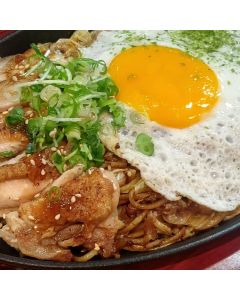 ソース焼きそば　チキンステーキ